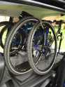 Radstand-Fahrradtraeger im Mazda 5 mit jeweils einem MTB, Trekking- u. Rennrad (16) (Large).jpg